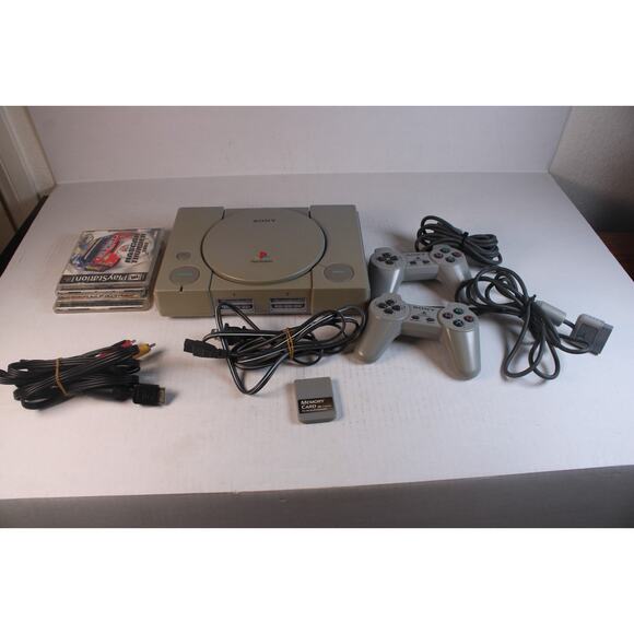 Sony PlayStation 1 PS1 SCPH-7501 Console Bundle 2 controllers, 2 games, mem card - Picture 1 of 13